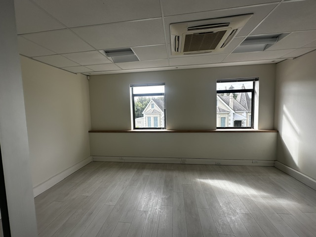 To Let Commercial Property for Rent in Newlands Western Cape
